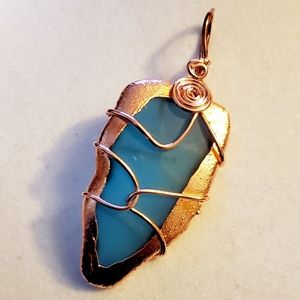 Pendant blue sea glass copper border